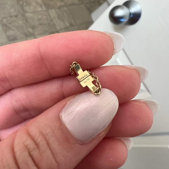 Tiffany Rose gold T ring - Picture 4 of 4